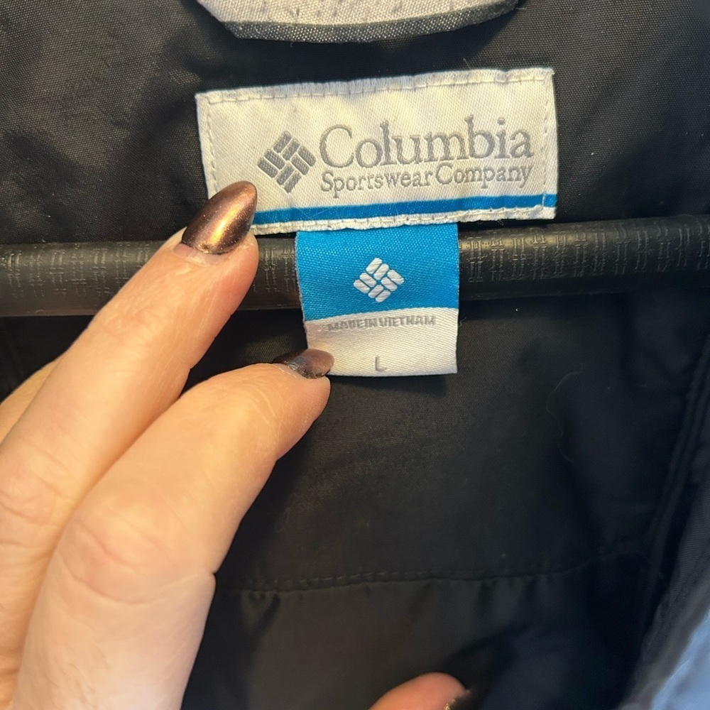 Columbia Omni-Tech Waterproof Rain Jacket Women’s Size L Black Hooded - Picture 14 of 15